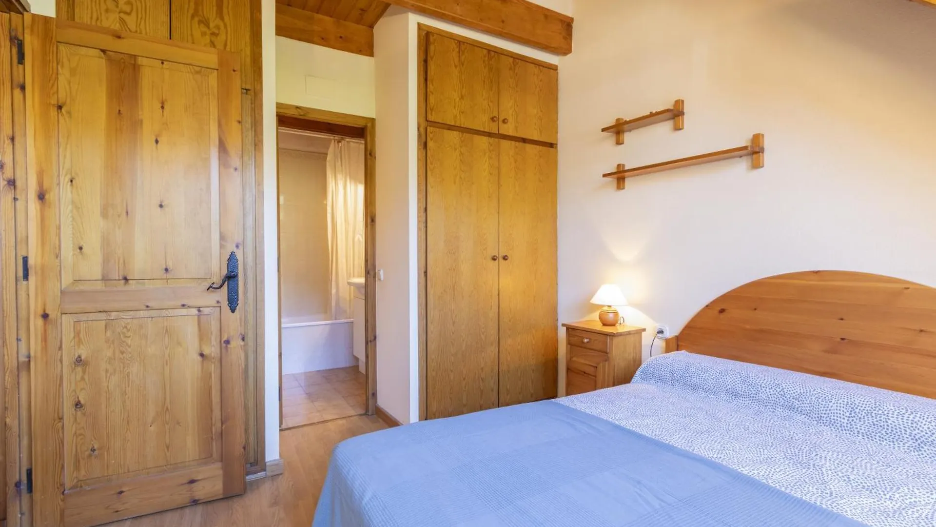 La Cabanyeta De La Vall De Boi Pla de l'Ermita 0*,